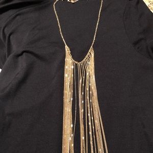 Stunning gold coloured necklace